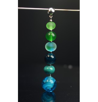 pendentif pour collier "bleu et vert " avec perles de verre sur beliere acier inoxydable