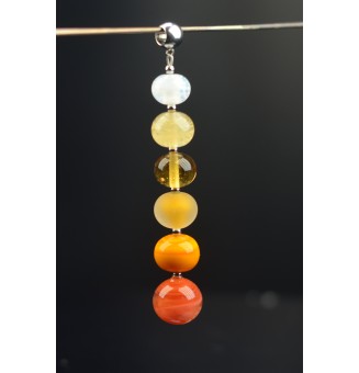 pendentif pour collier "jaune orange " avec perles de verre sur beliere acier inoxydable