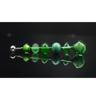 pendentif pour collier "vert" avec perles de verre sur beliere acier inoxydable