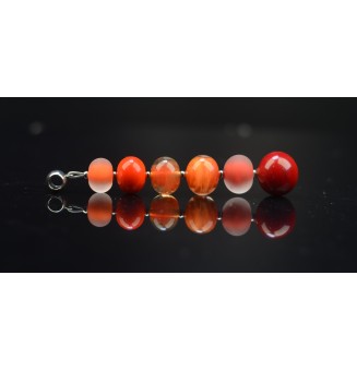 pendentif pour collier "rouge orange" avec perles de verre sur beliere acier inoxydable