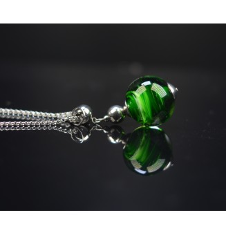 collier long étoile 77+3 cm "vert rosetta" perles de verre filé au chalumeau