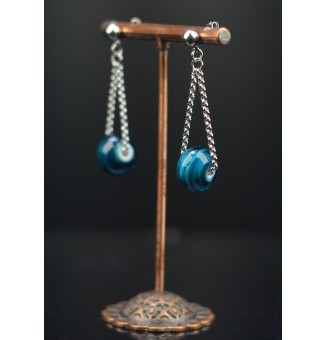 Boucles d'oreilles  "bleu pétrole"  en  acier inoxydable avec perles de verre