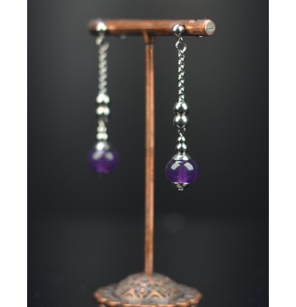 Boucles d'oreilles  "violet"  en  acier inoxydable avec perles de verre