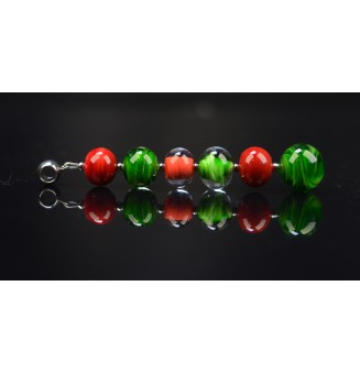 pendentif pour collier "vert rouge" avec perles de verre sur beliere acier inoxydable