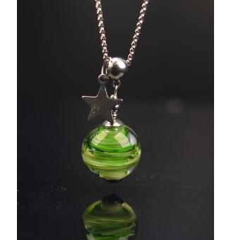 collier  65 + 3 cm "vert" perles de verre filé au chalumeau