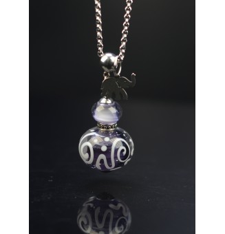 collier  72+3 cm "violet blanc" perles de verre filé au chalumeau
