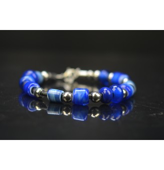 Bracelet en perles de verre "bleu  " (pour poignet 17 à 18 cm )