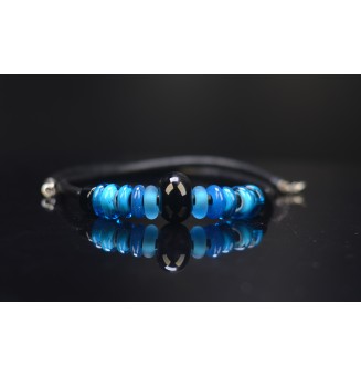 collier "noir et turquoise" 44+3 cm avec perles de verre cuir noir