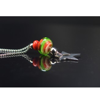 collier  42+3 cm "rouge vert" perles de verre filé au chalumeau