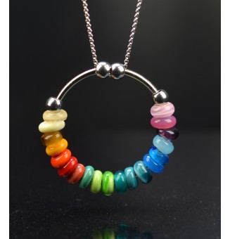 collier multicolore en perles de verre filé au chalumeau - bijou artisanal