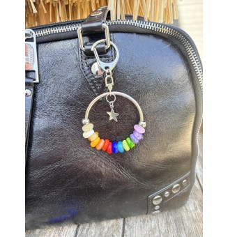 bijou de sac  ( ou porte clés) perles de verre multicolore
