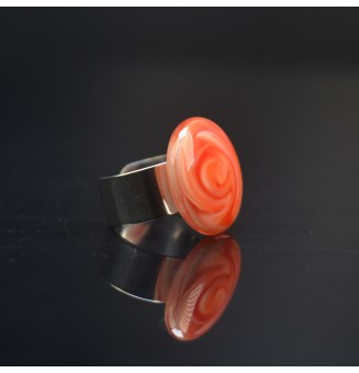 cabochon artisanal en verre "orange rouge" pour bague ou collier interchangeable en verre  (sans le support )