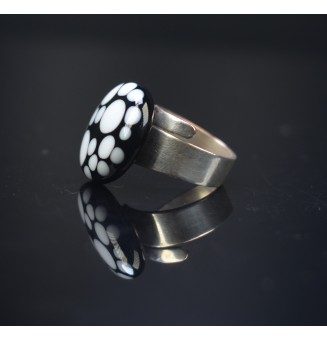 cabochon "noir blanc" artisanal en verre, pour bague, bracelet ou collier interchangeable  (sans le support )