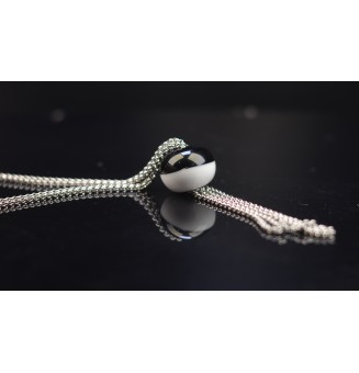 collier "NOIR BLANC" avec perles de verre, acier inoxydable 70 cm