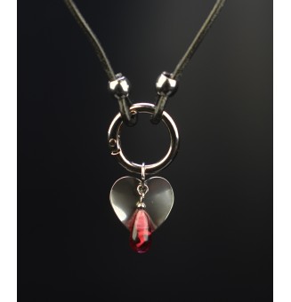 collier coeur cuir et mousqueton avec perles de verre filé FUCHSIA