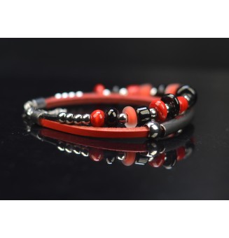 Bracelet ARTISANAL en perles de verre "rouge noir" CUIR Noir