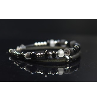 Bracelet ARTISANAL en perles de verre " noir" CUIR Noir