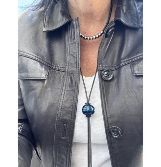 Collier Long Double Rang en Cuir Noir avec Perles de Verre Bleu Pétrole - Nouveau Modèle Liloo Créations