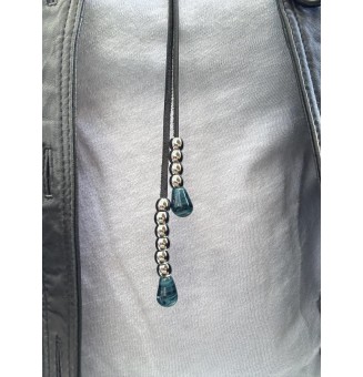 Collier Long Double Rang en Cuir Noir avec Perles de Verre Bleu Pétrole - Nouveau Modèle Liloo Créations