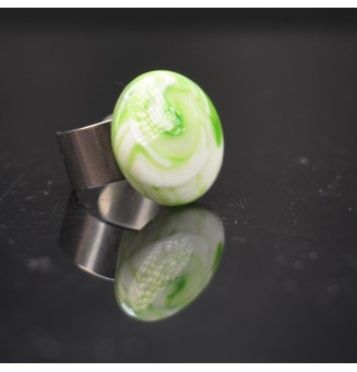 Bague en Verre Filé au Chalumeau "blanc et vert"  - acier INOXYDABLE