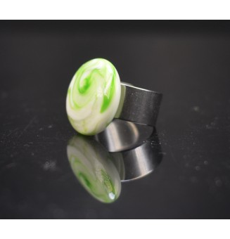 Bague en Verre Filé au Chalumeau "blanc et vert"  - acier INOXYDABLE