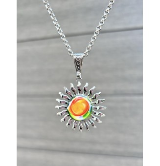 Collier Soleil Multicolore en Acier Inoxydable avec Perle de Verre Filé