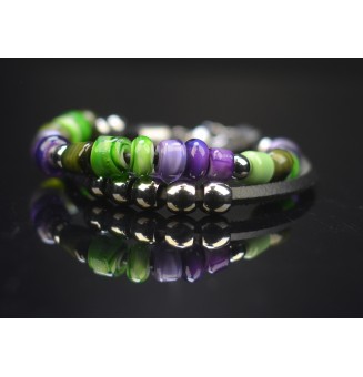 Bracelet ARTISANAL en perles de verre "Violet et vert" CUIR Noir