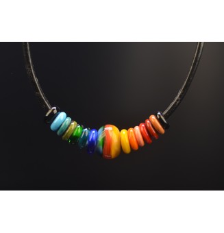 Collier Court en Cuir avec Perles de Verre filé – MULTICOLORE