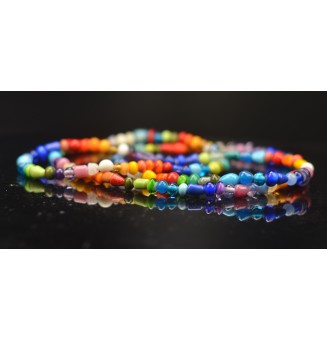 Sautoir Arc-en-Ciel de Liloo, env 160 perles reunies pour un collier d'exception