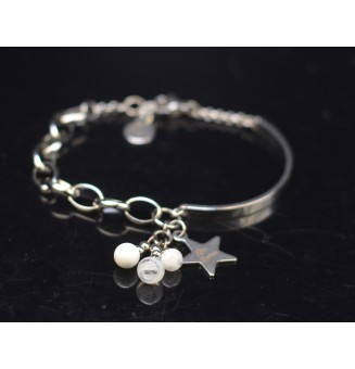 Bracelet Demi Jonc en Acier Inoxydable avec Charms et Perles de Verre BLANC