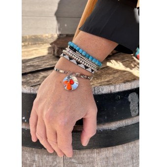 Bracelet Demi Jonc en Acier Inoxydable avec Charms et Perles de Verre Orange