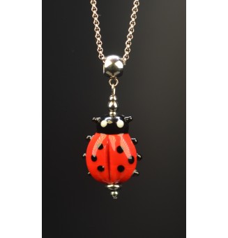 collier coccinelle EN verre...