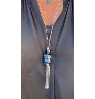 Collier Long Épuré avec Perle Noir et bleu metallique en Verre Filé – Liloo Créations  74 cm