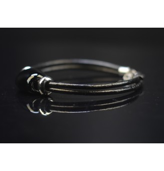 Bracelet ARTISANAL en perles de verre "noir" CUIR Noir