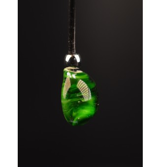 Collier Court en Cuir avec Perles de Verre filé – Vert rosetta