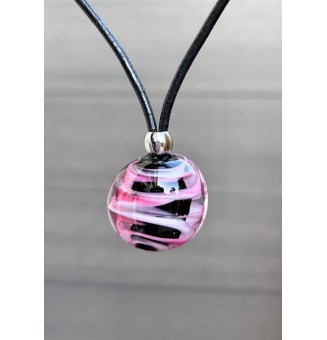 Collier Court en Cuir avec Perles de Verre filé – rose noir