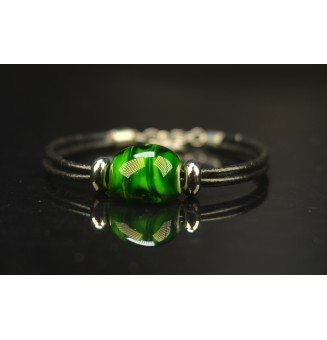 Bracelet ARTISANAL en perles de verre "vert rosetta" CUIR Noir