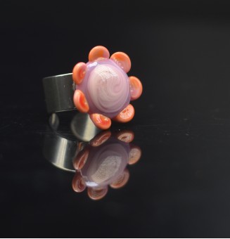 Bague Fleur en Verre rose et corail – Élégance et Originalité