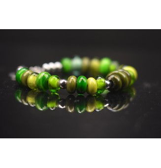 Bracelet ARTISANAL en perles de verre "vert" CUIR Noir