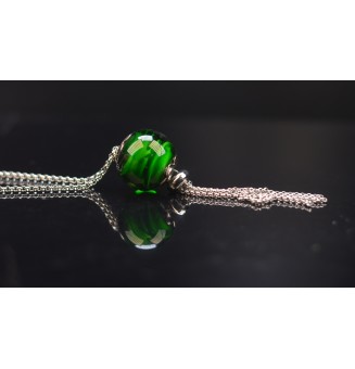 Collier Long Épuré avec Perle Vert rosetta,  en Verre Filé – Liloo Créations  74 cm