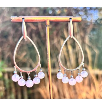 Boucles d’oreilles en acier inoxydable et perles de verre filé rose – Élégance et originalité