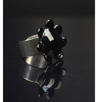 Bague Fleur en Verre noire...