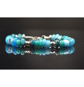 Bracelet en perles de verre...