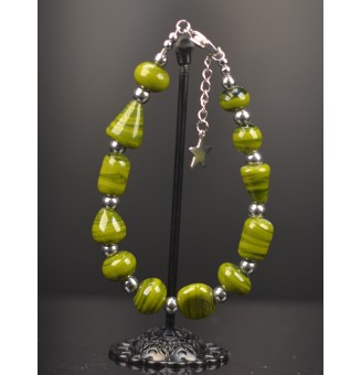 Bracelet en perles de verre...