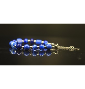 Bracelet en perles de verre BLEU – Élégance et originalité (17 - 18.5 cm)