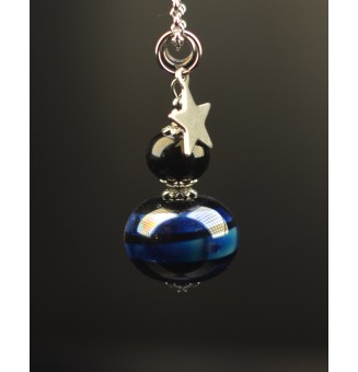 Collier "noir et bleu...