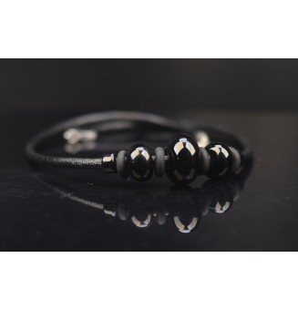 collier noir 44+3 cm avec perles de verre cuir noir