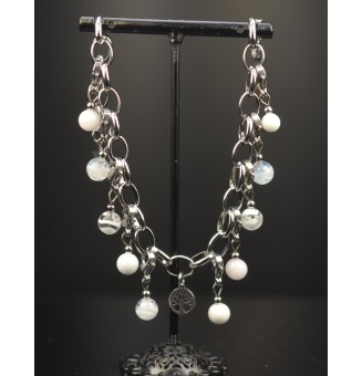 Bracelet Charms en Verre Filé – Éclat blanc et Modularité