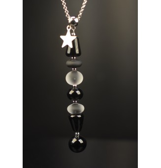 Collier "Éclat de Joie" noir, mate et brillant, en perles de verre filé - acier inoxydable