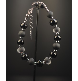 Bracelet noir en perles de...